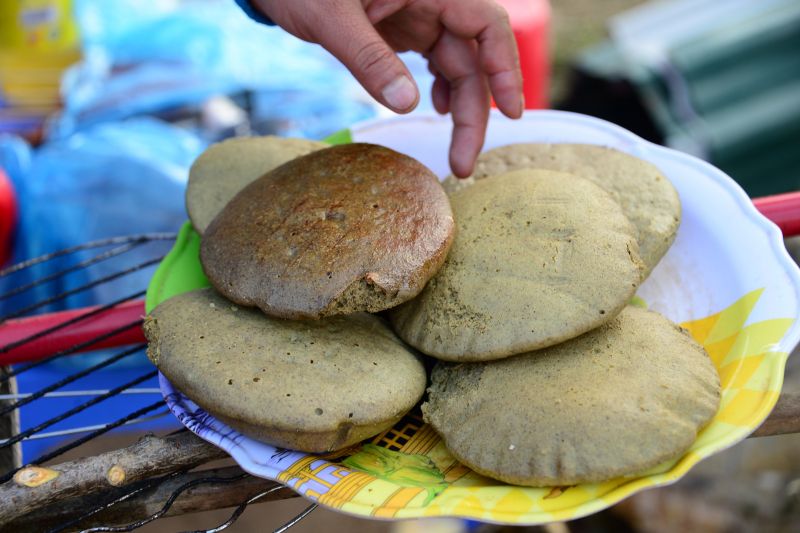 Bánh nướng làm từ bột Tam Giác Mạch